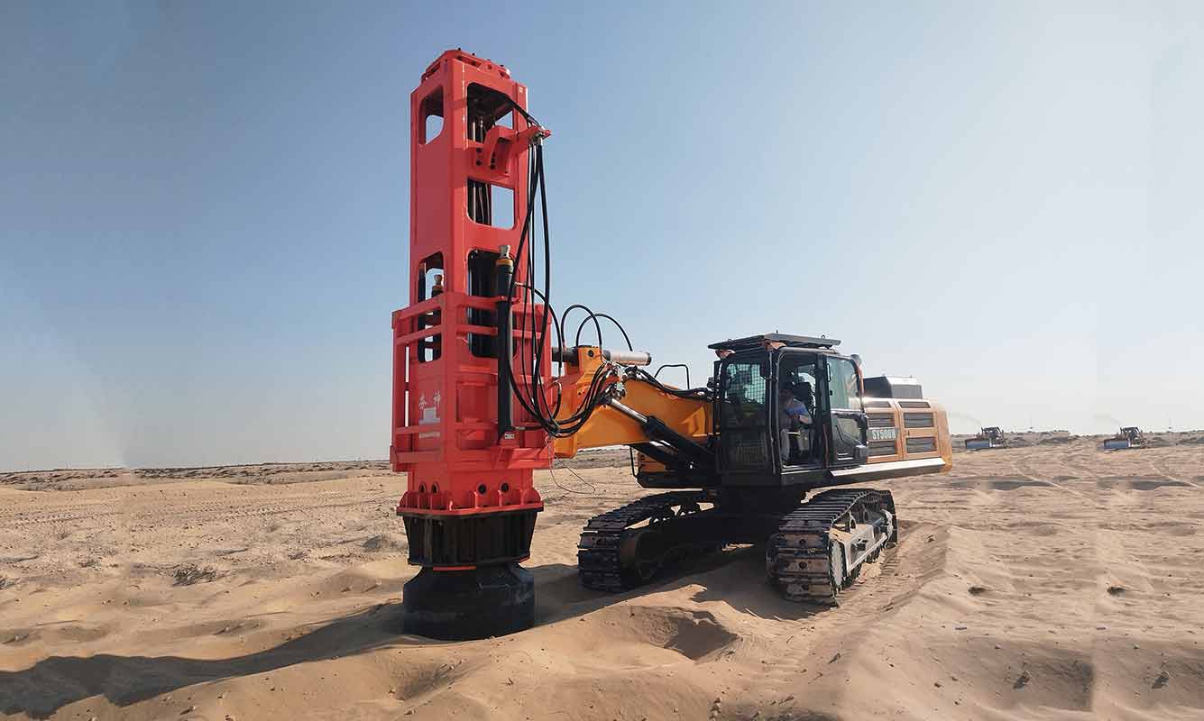 HC150 150千焦挖掘机液压夯在中东阿联酋阿布扎比基础夯实 