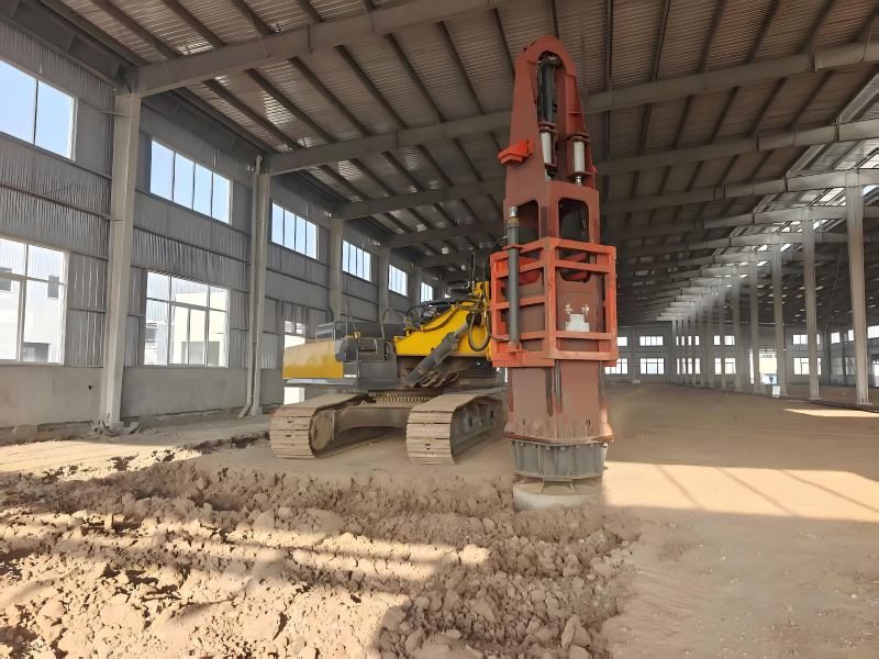 HC240液压夯实机  落锤16吨，可压实5米以上，高速液压夯实机厂房地基压实作业